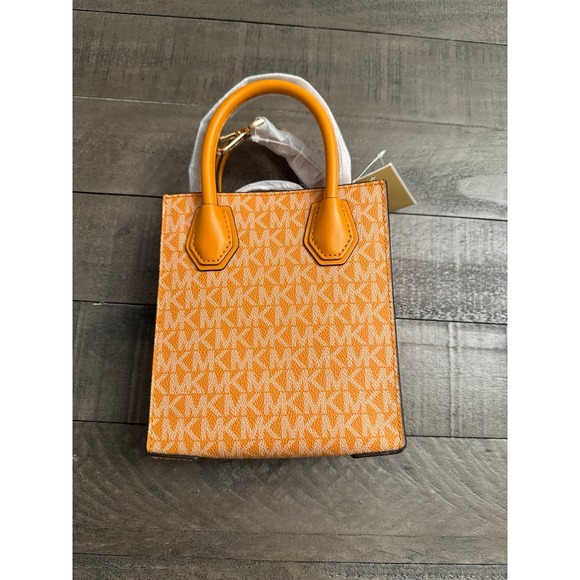 NWT Michael Kors Mercer XS Honeycomb Gold Signature PVC Shopper XBody - Picture 4 of 10
